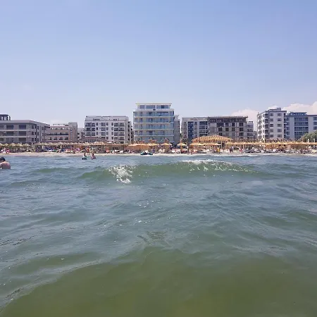 50m De Promenada Apartament *